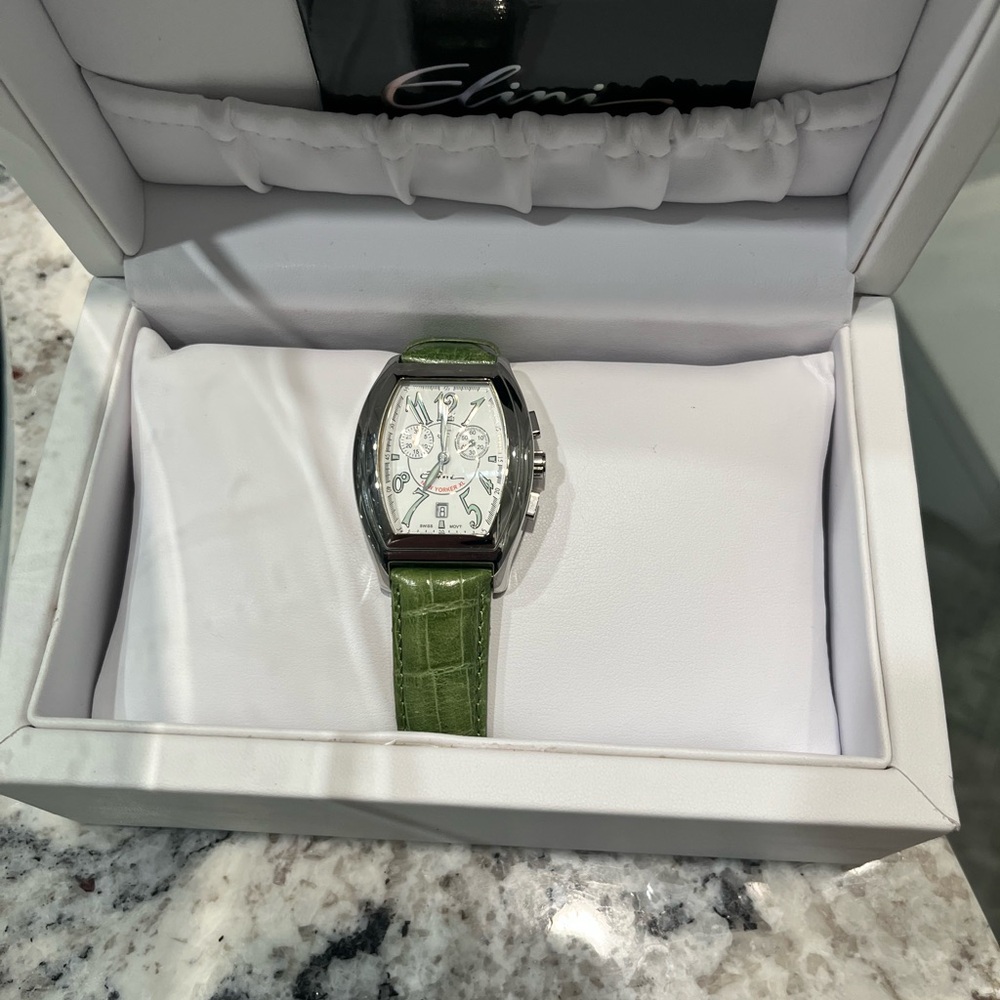 Elini New Yorker watch with XL face time and date stainless steel case